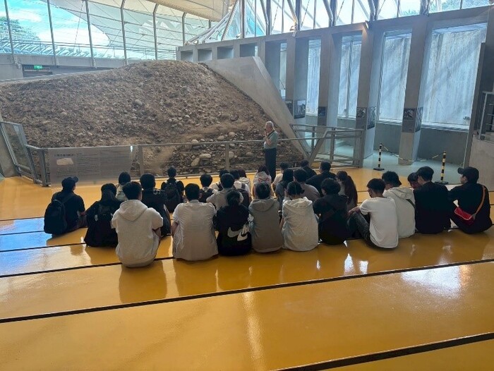 921地震教育園區斷層館剖面區解說圖片