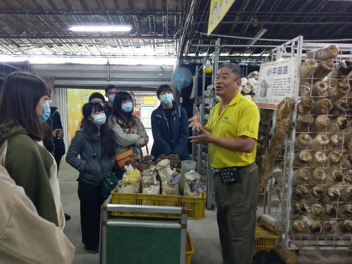 參訪阿亮香菇園