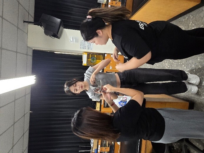 教師學員互動圖片